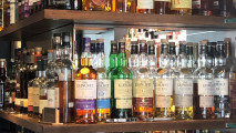 Let's meet in the pub!