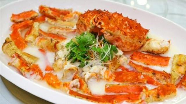 Let's go for King Crab dinner at Prince Seafood Restaurant this Thursday!