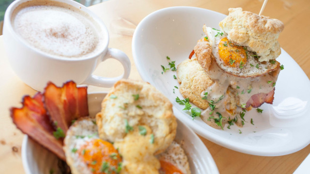 Fresh Biscuits Brunch @ Chewie's Biscuit Co!