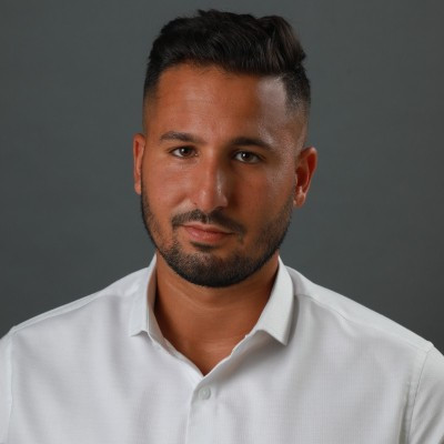 Yacine Maghezzi